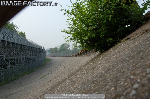 2007-04-21 Monza 0006 Pit Lane